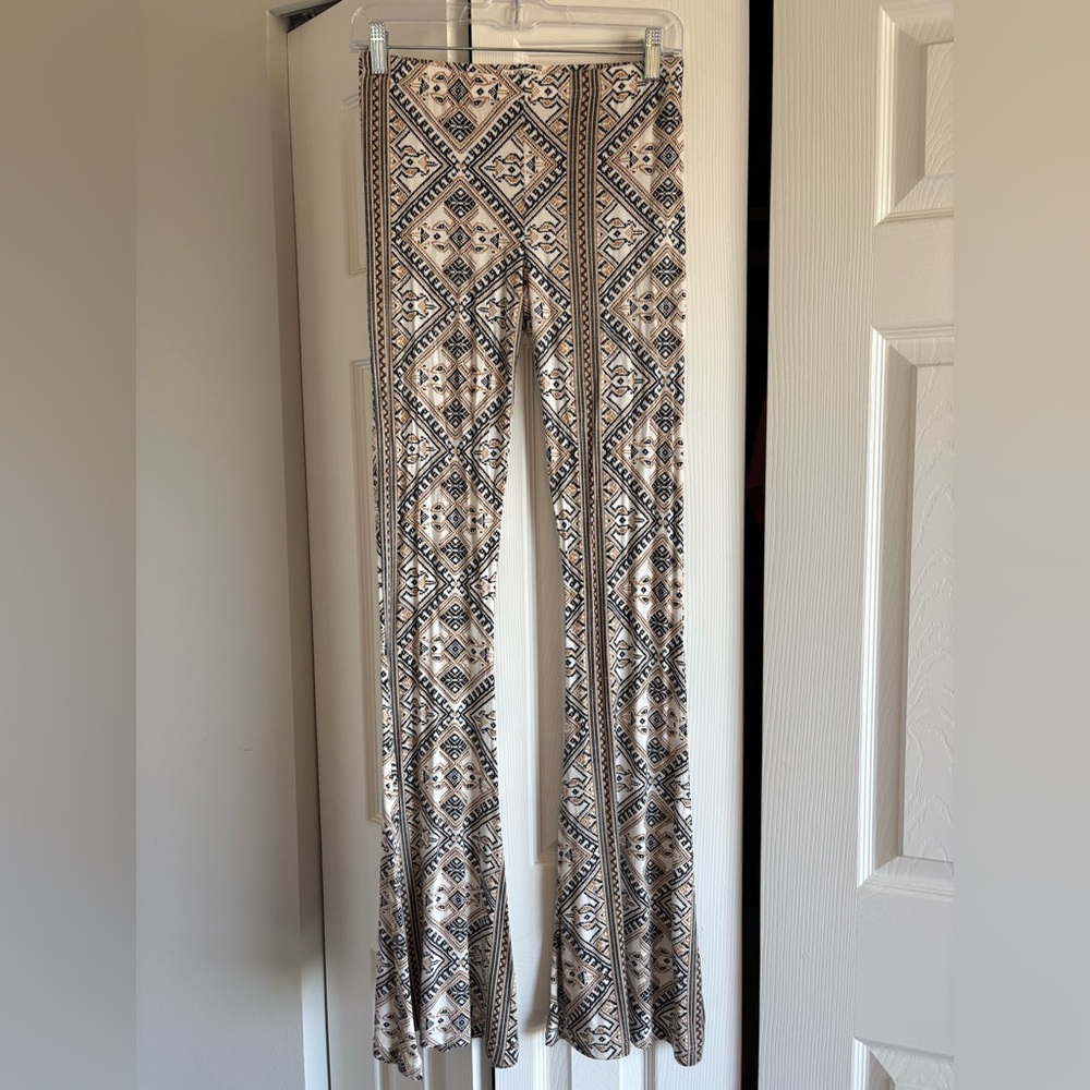 Volcom Geometric Patterned Flare Pants - image 1